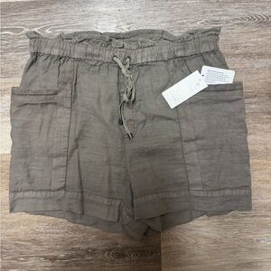 Splendid- Women's Tan Shorts